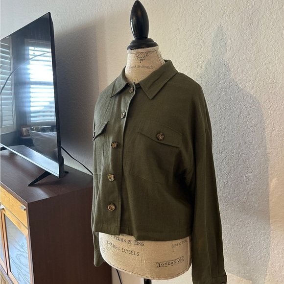 Lightweight jacket - Picture 3 of 3